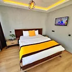 Apartahotel Pera