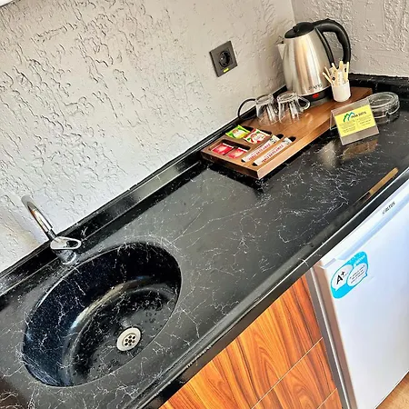 Aparthotel Pera 4*